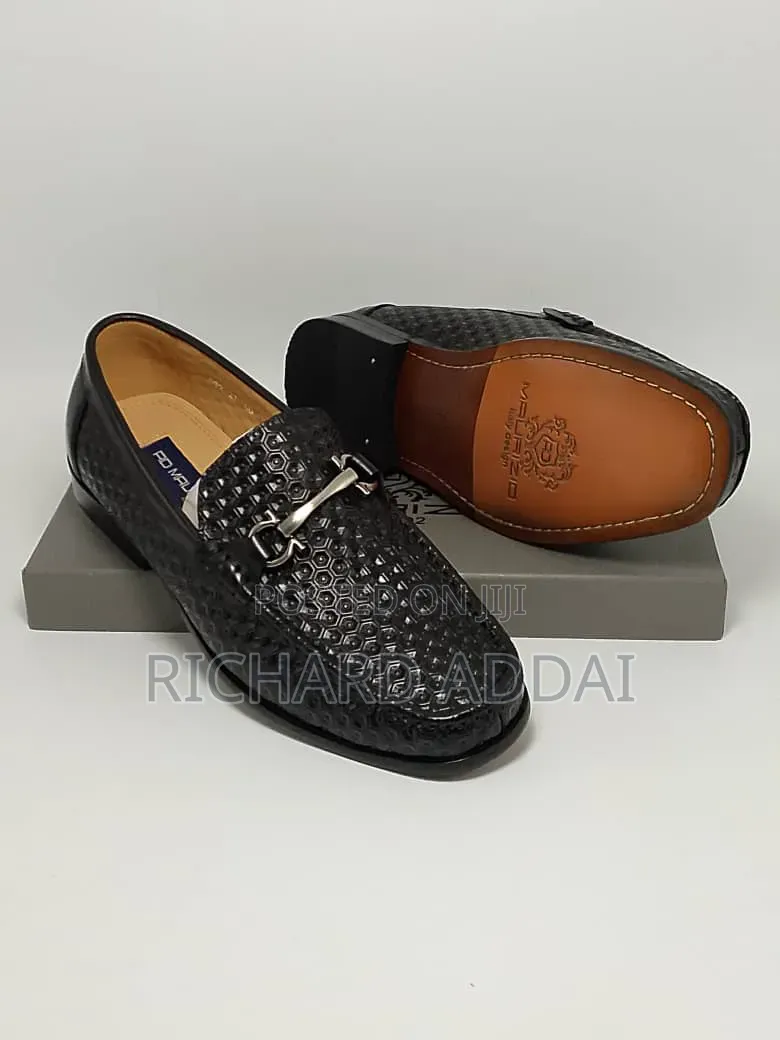 Men Classic Shoe