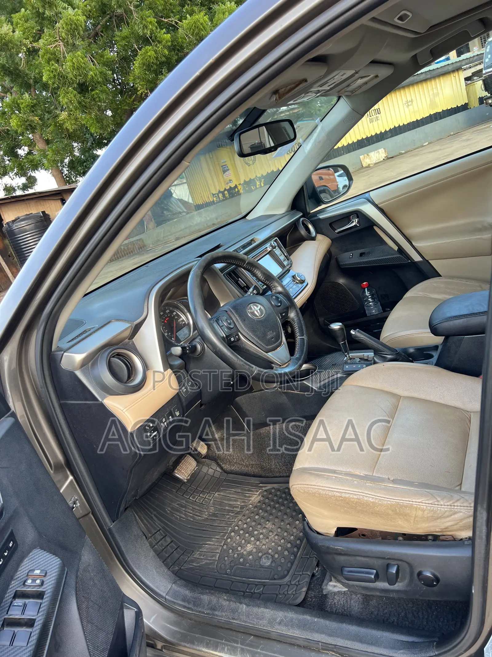 Toyota RAV4 Limited 4dr SUV AWD (2.5L 4cyl 6A) 2014 Gray
