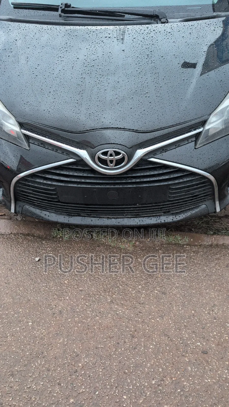 Toyota Yaris LE Hatchback 5dr 2016 Black