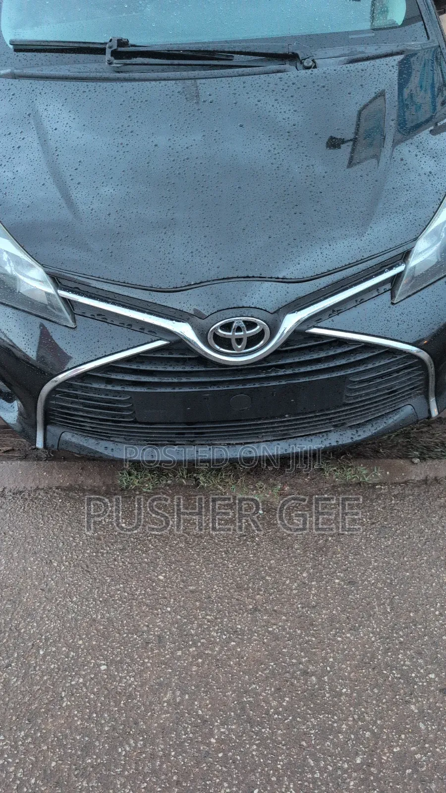 Toyota Yaris LE Hatchback 5dr 2016 Black