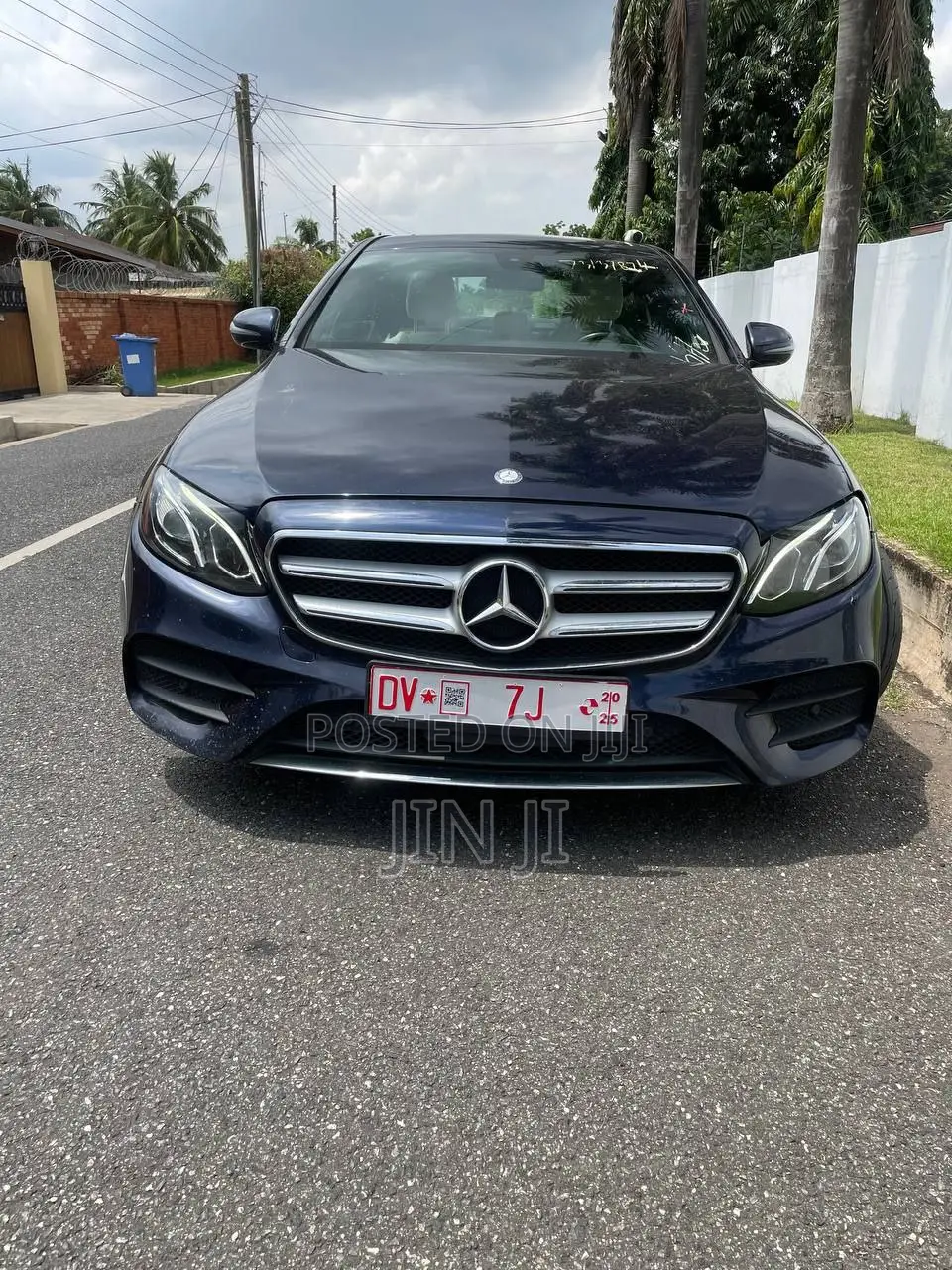 Mercedes-Benz E300 Base RWD Sedan (2.0L 4cyl 9A) 2017 Blue