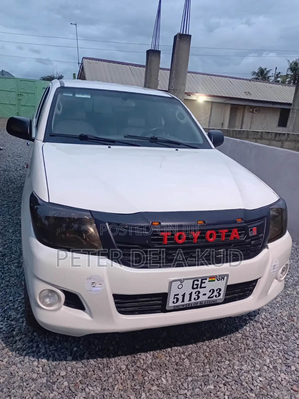 Toyota Hilux 2012 White