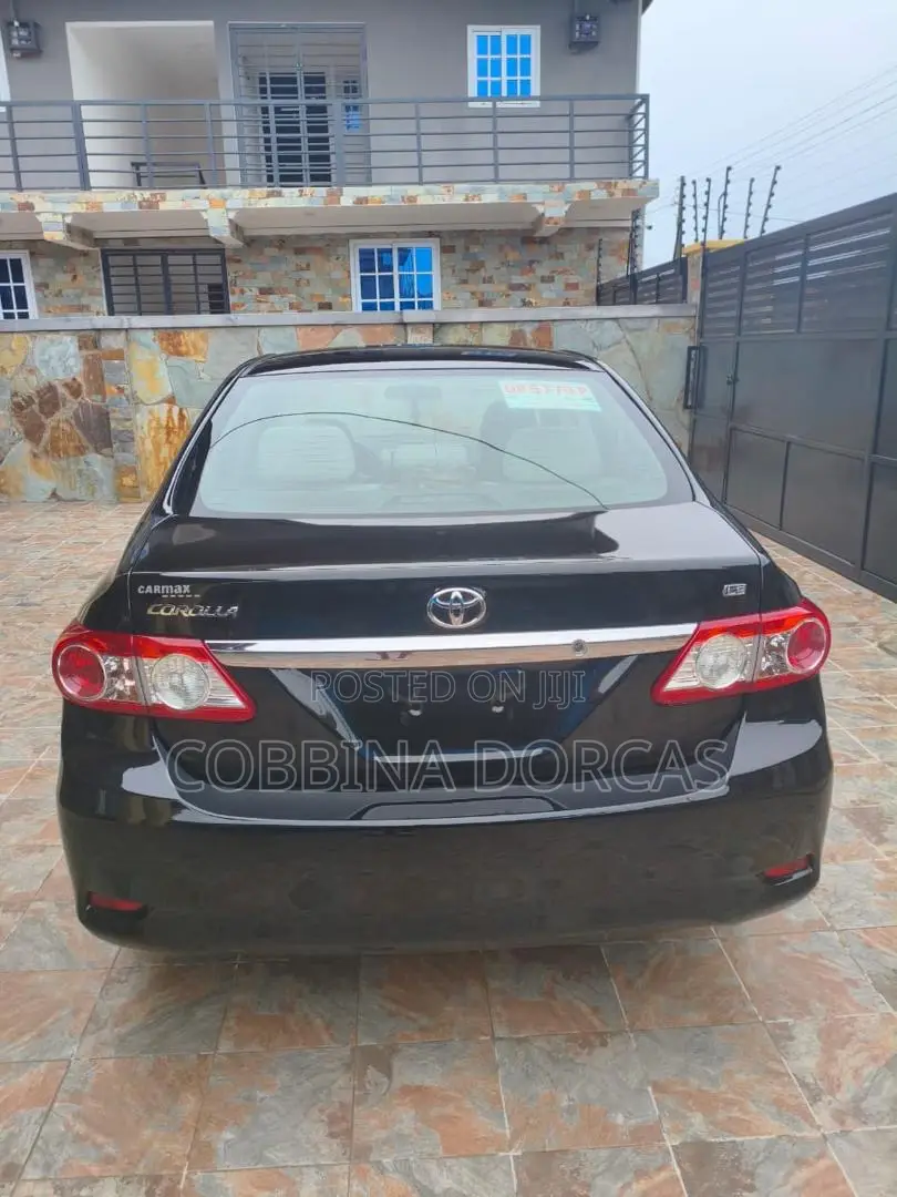 Toyota Corolla L 4dr Sedan (1.8L 4cyl 5M) 2013 Black