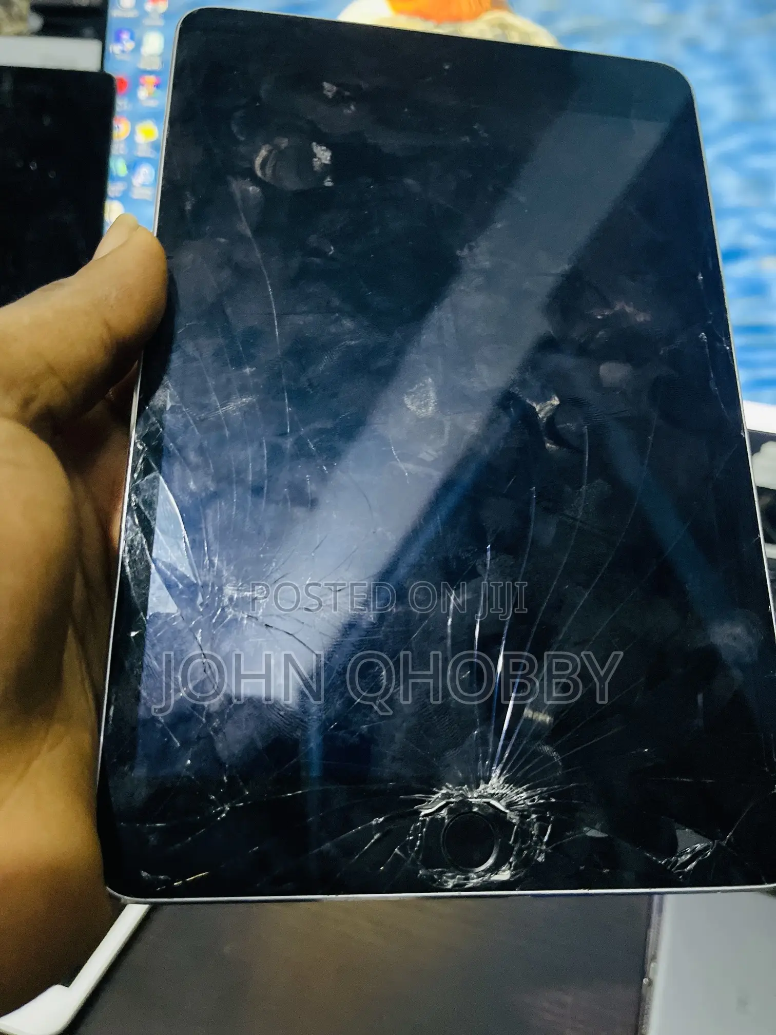 Apple iPad mini 4 128 GB Gray