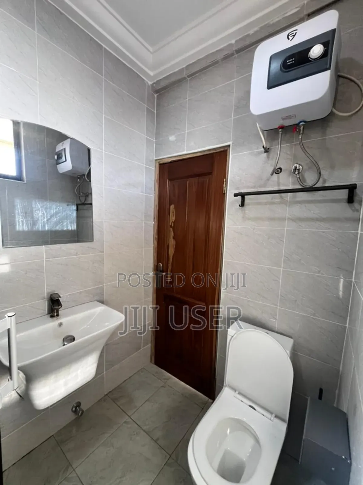 2bdrm Apartment in East Legon, American House for rent