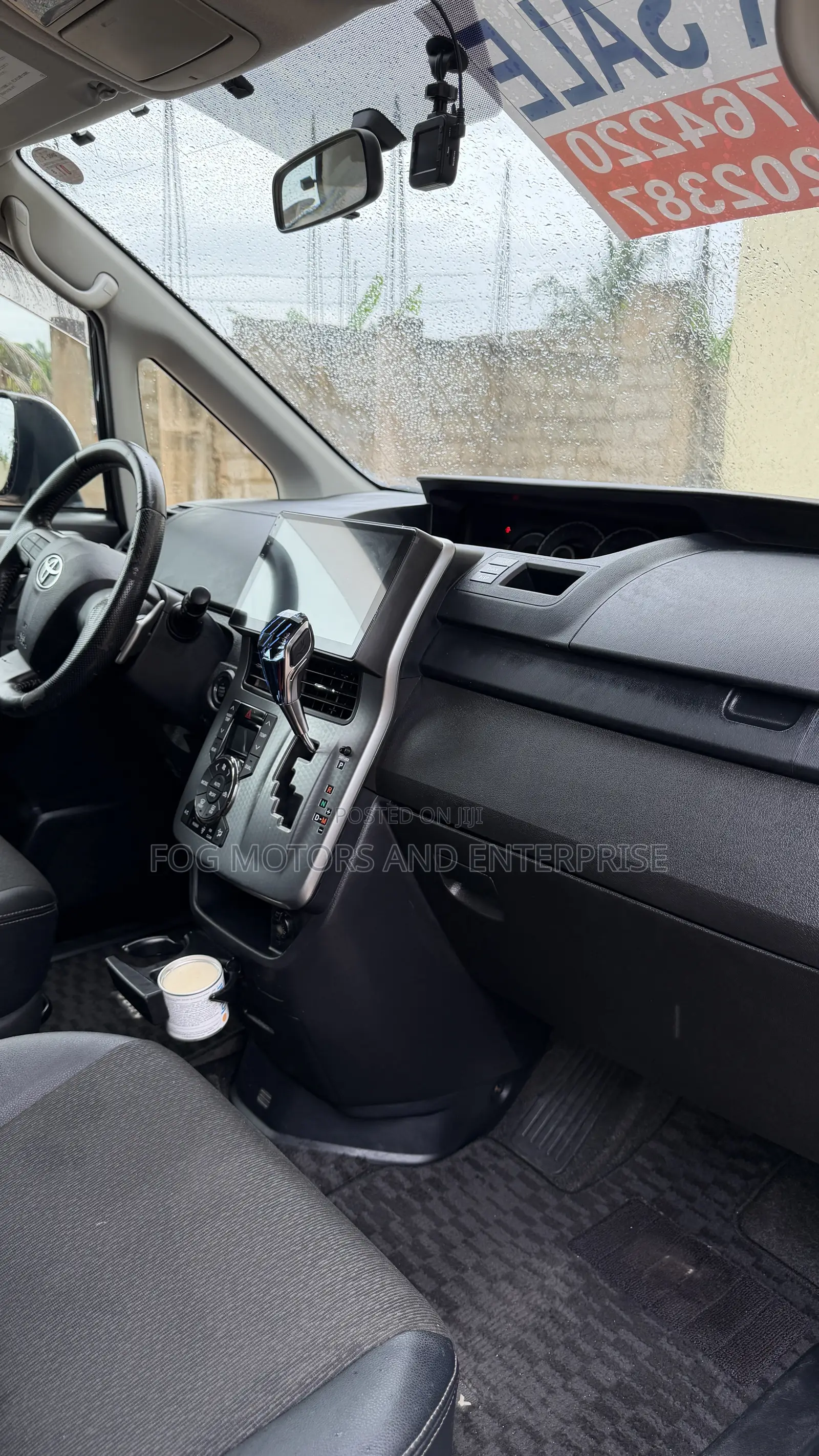 Toyota Voxy 2013 Black