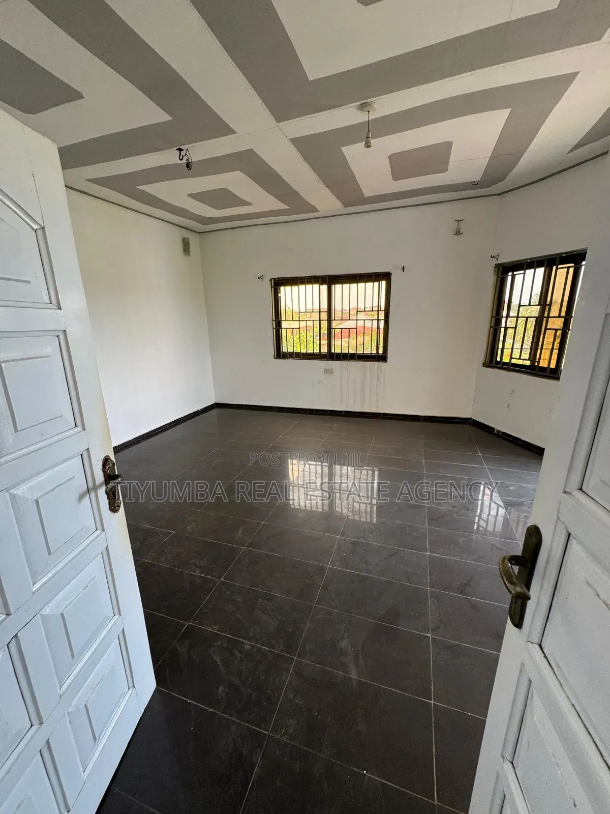 3bdrm Apartment in Tiyumba Real Estate, Mile 7 for rent