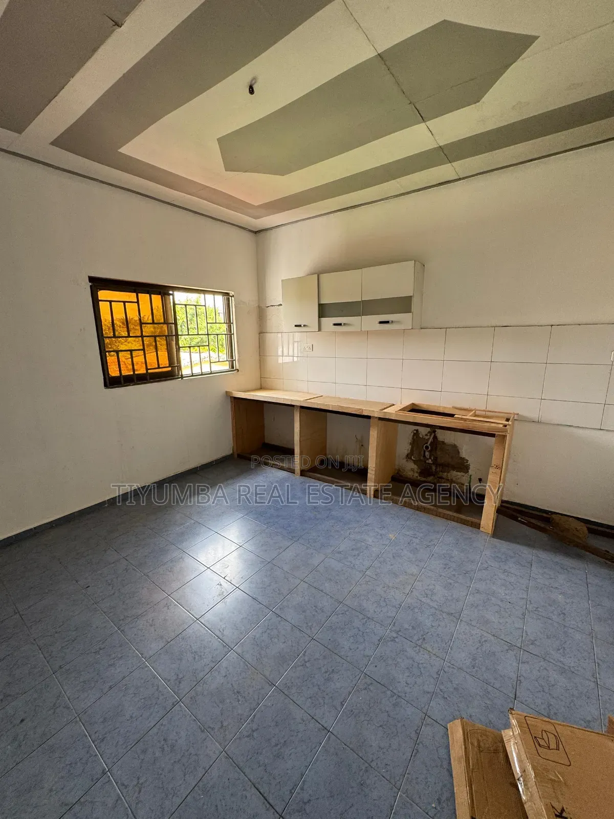 3bdrm Apartment in Tiyumba Real Estate, Mile 7 for rent