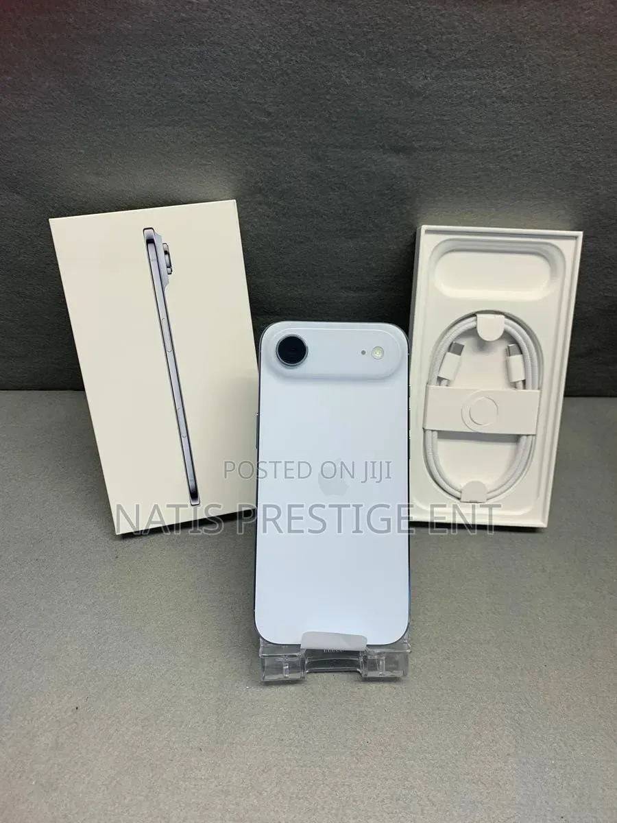New Apple iPhone 17 512 GB Silver