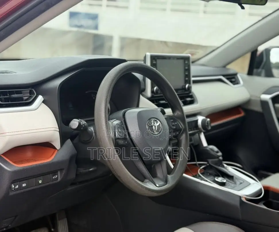 Toyota RAV4 Adventure 2019 Burgundy