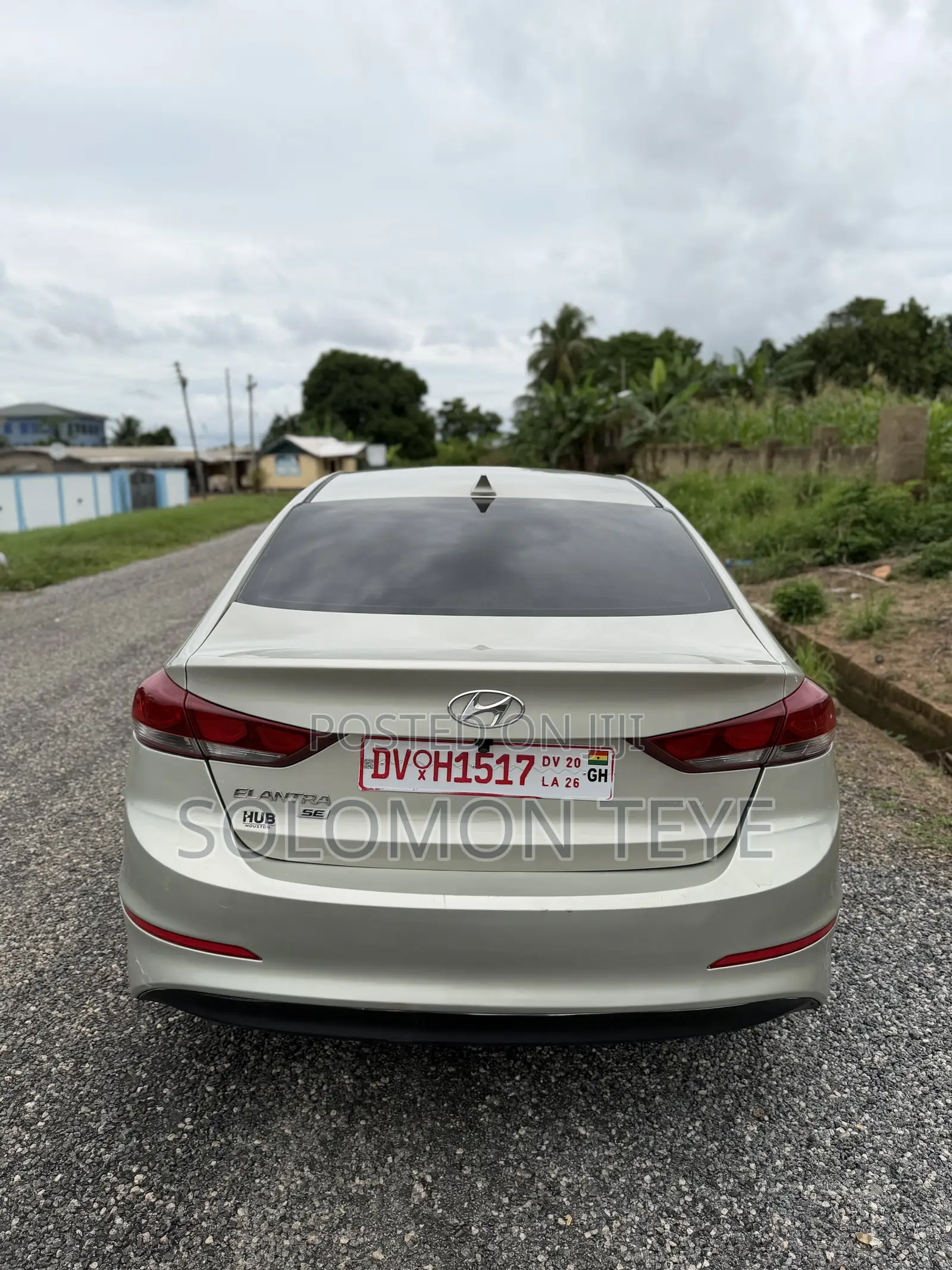 Hyundai Elantra Limited Sedan FWD (2.0L 4cyl 6A) 2017 Gray
