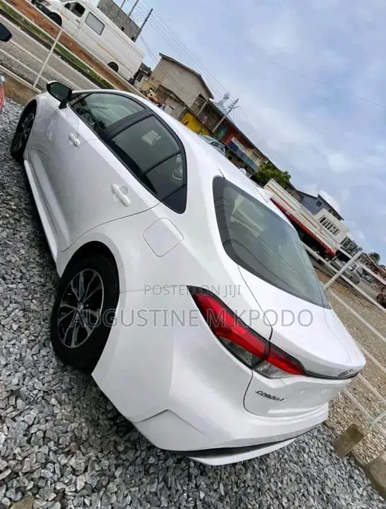 Toyota Corolla 2020 White