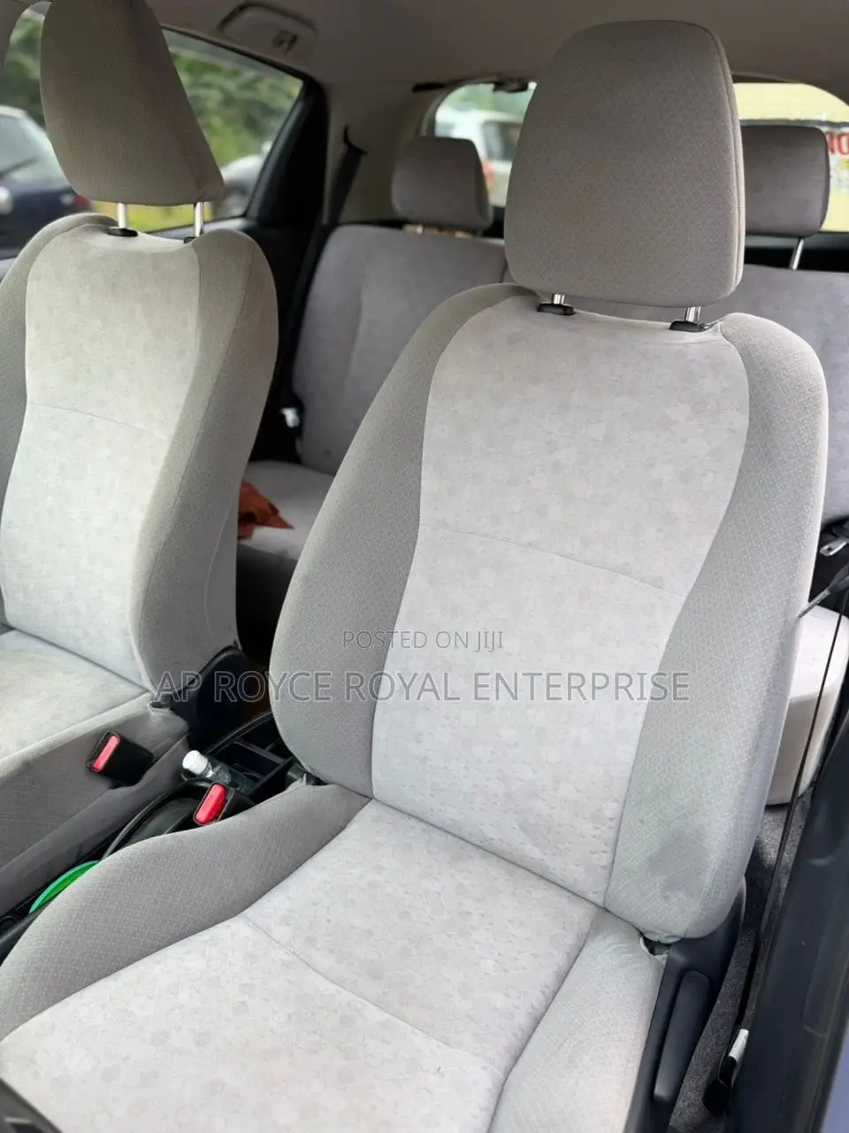 Toyota Vitz 1.5 FWD 5dr 2013 Blue