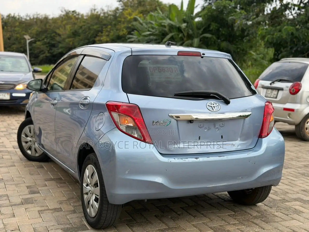 Toyota Vitz 1.5 FWD 5dr 2013 Blue