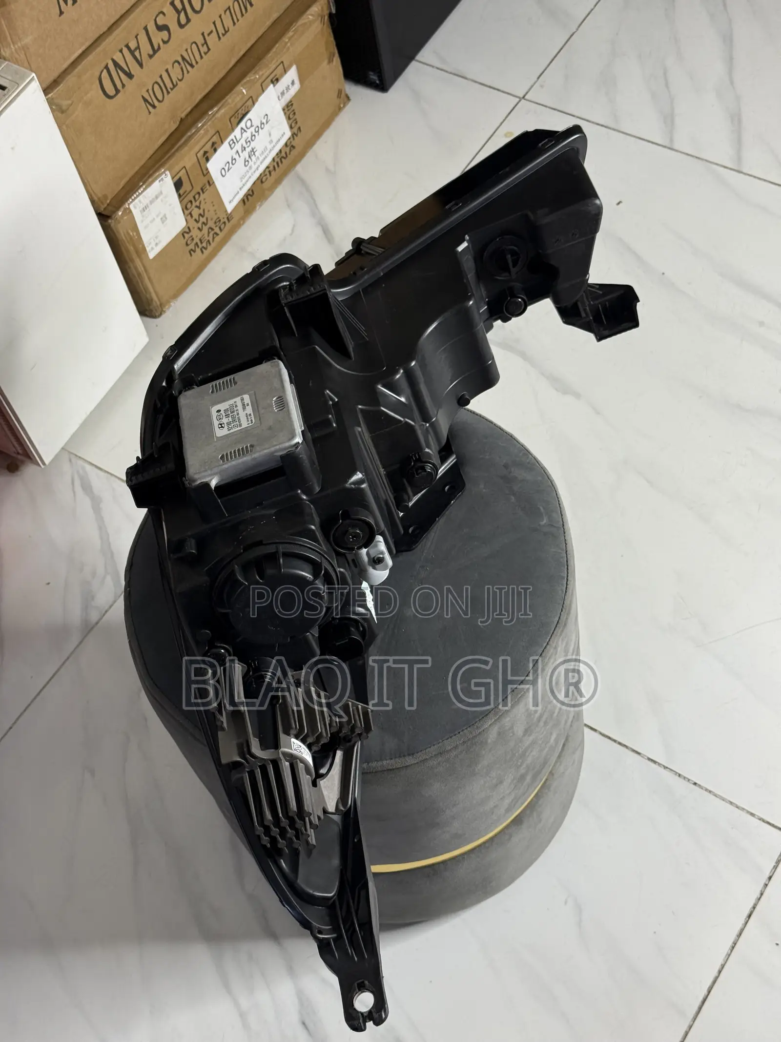 2021-2023 Elantra Headlight Right Home Used 3 Yolks