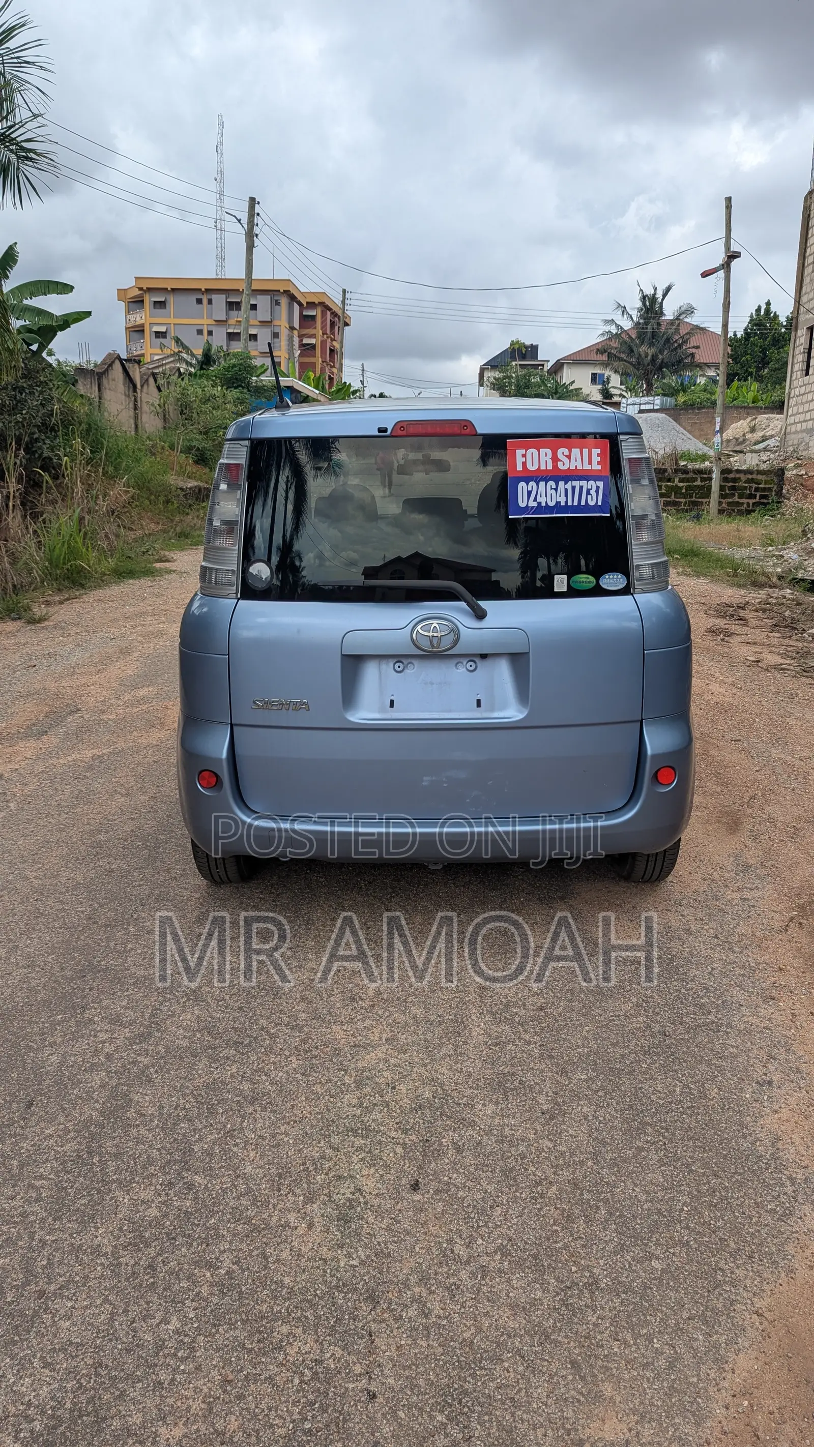 Toyota Sienta 2013 Blue