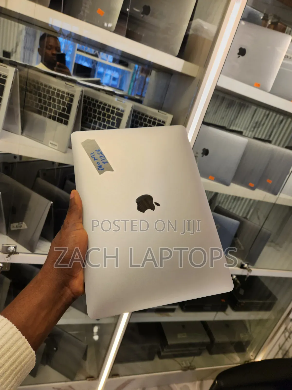Laptop Apple MacBook Pro 2020 16GB Intel Core i5 SSD 1T