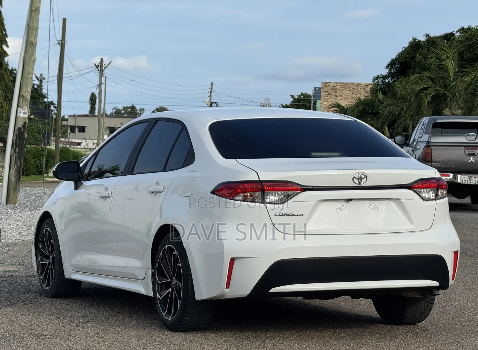 Toyota Corolla LE 2020 White