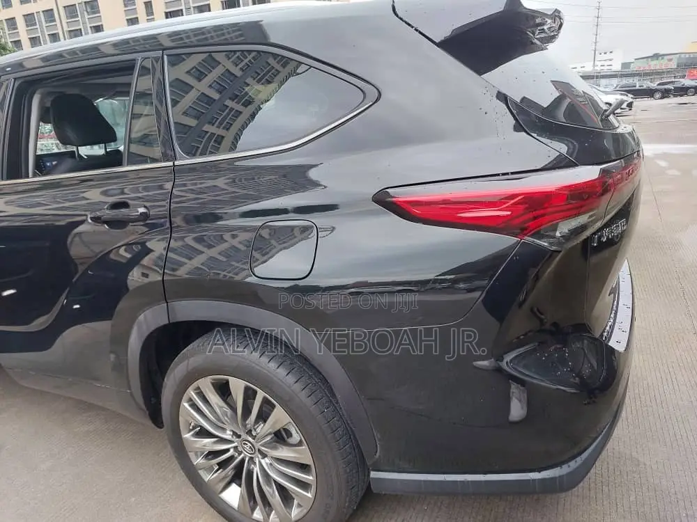 Toyota Highlander XSE AWD 2023 Black