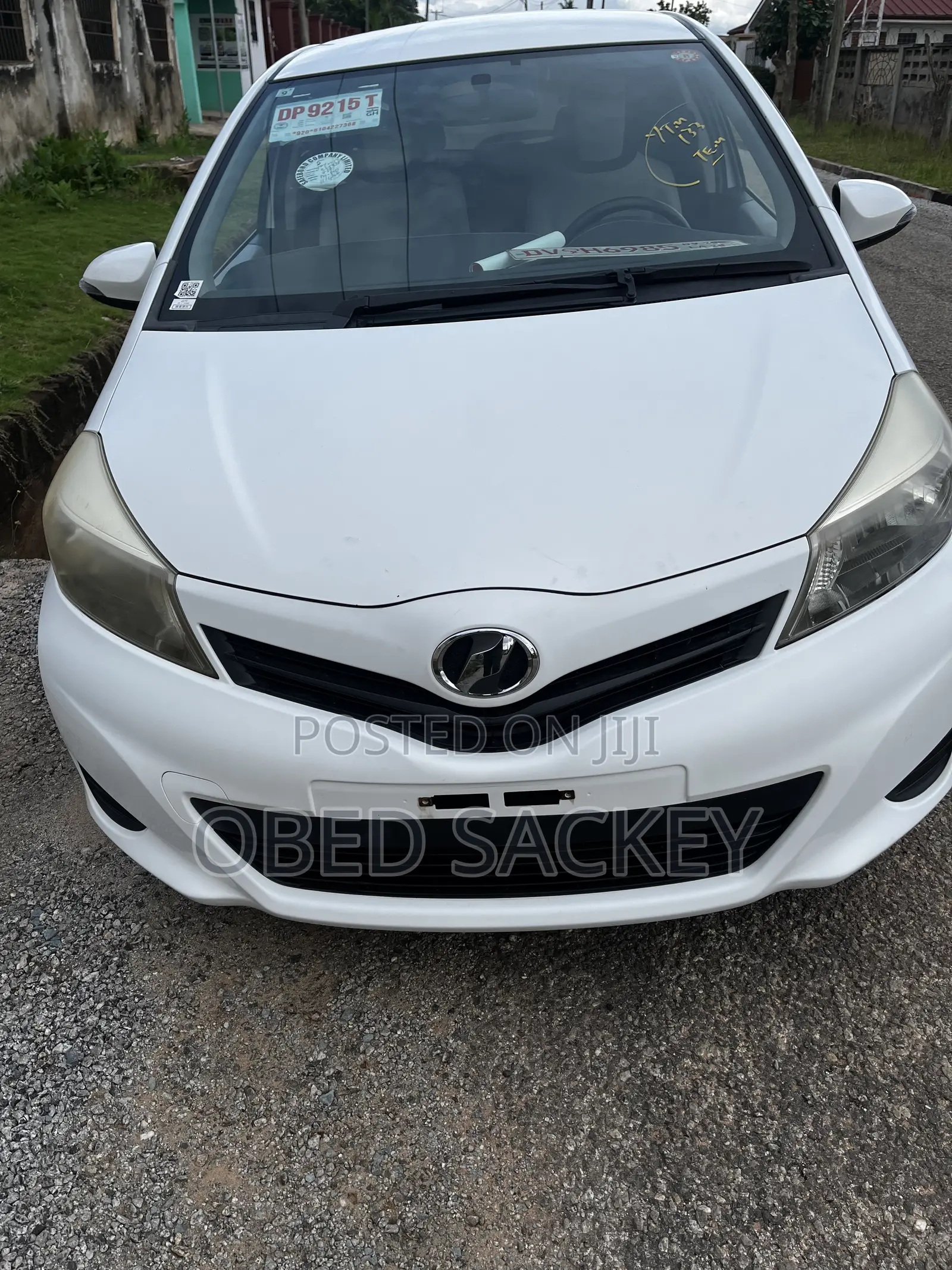 Toyota Vitz 1.3 AWD 3dr 2013 White