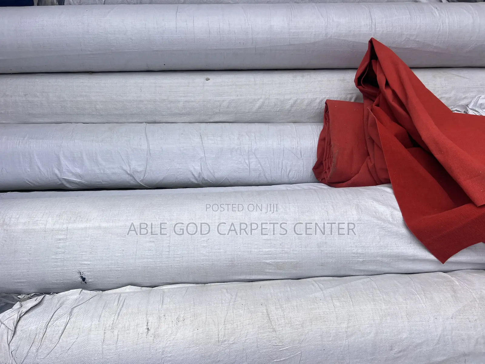 Full Roll and Bundle of Thick Woolen Carpets
