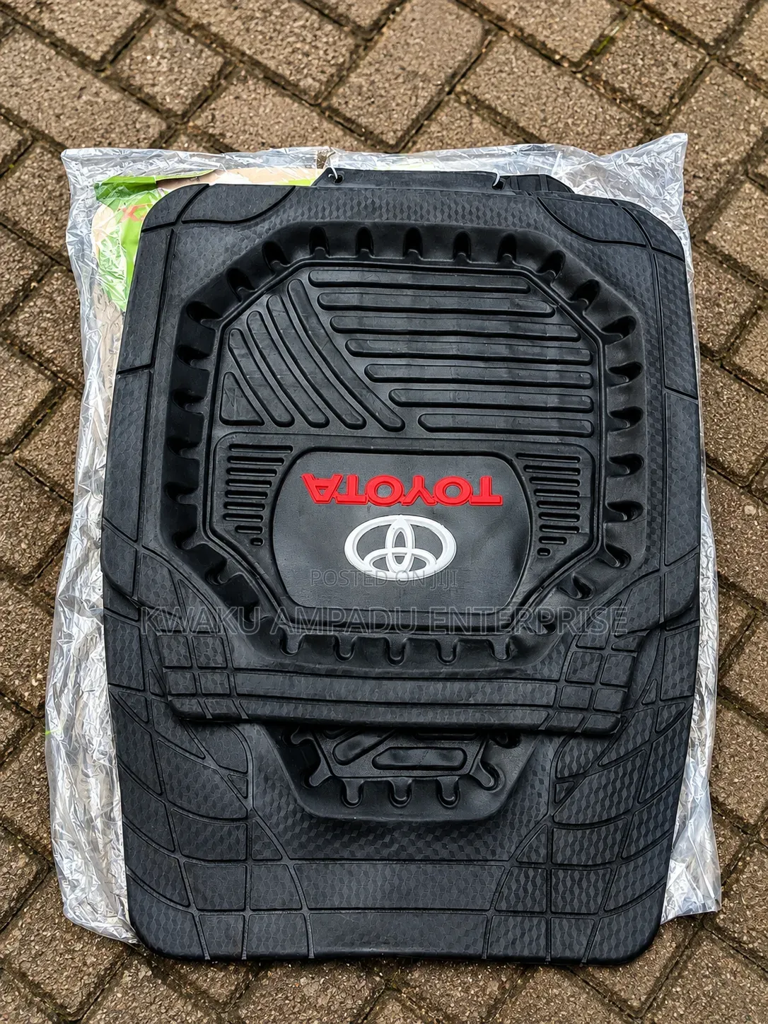 Toyota Universal Heavy-Duty Rubber Car Floor Mat Set