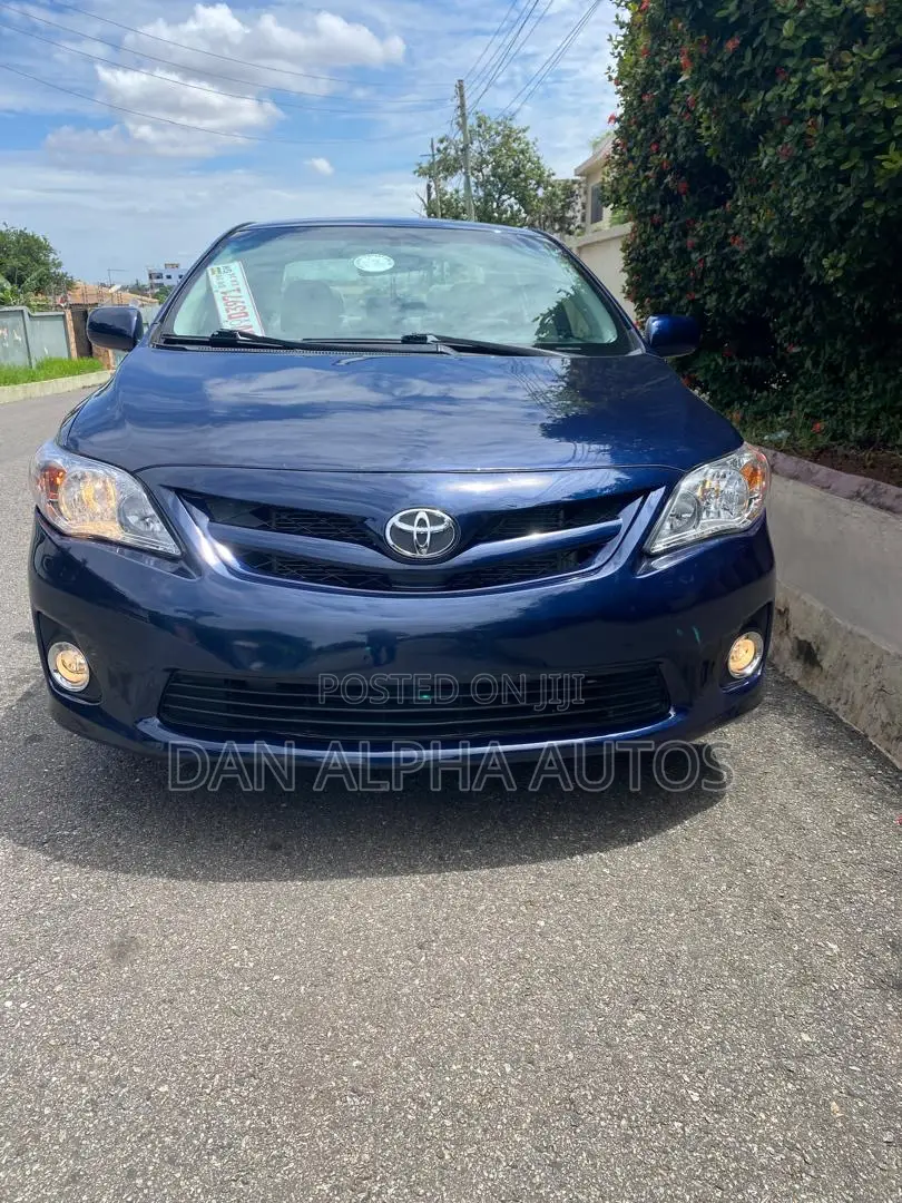 Toyota Corolla 2013 Blue