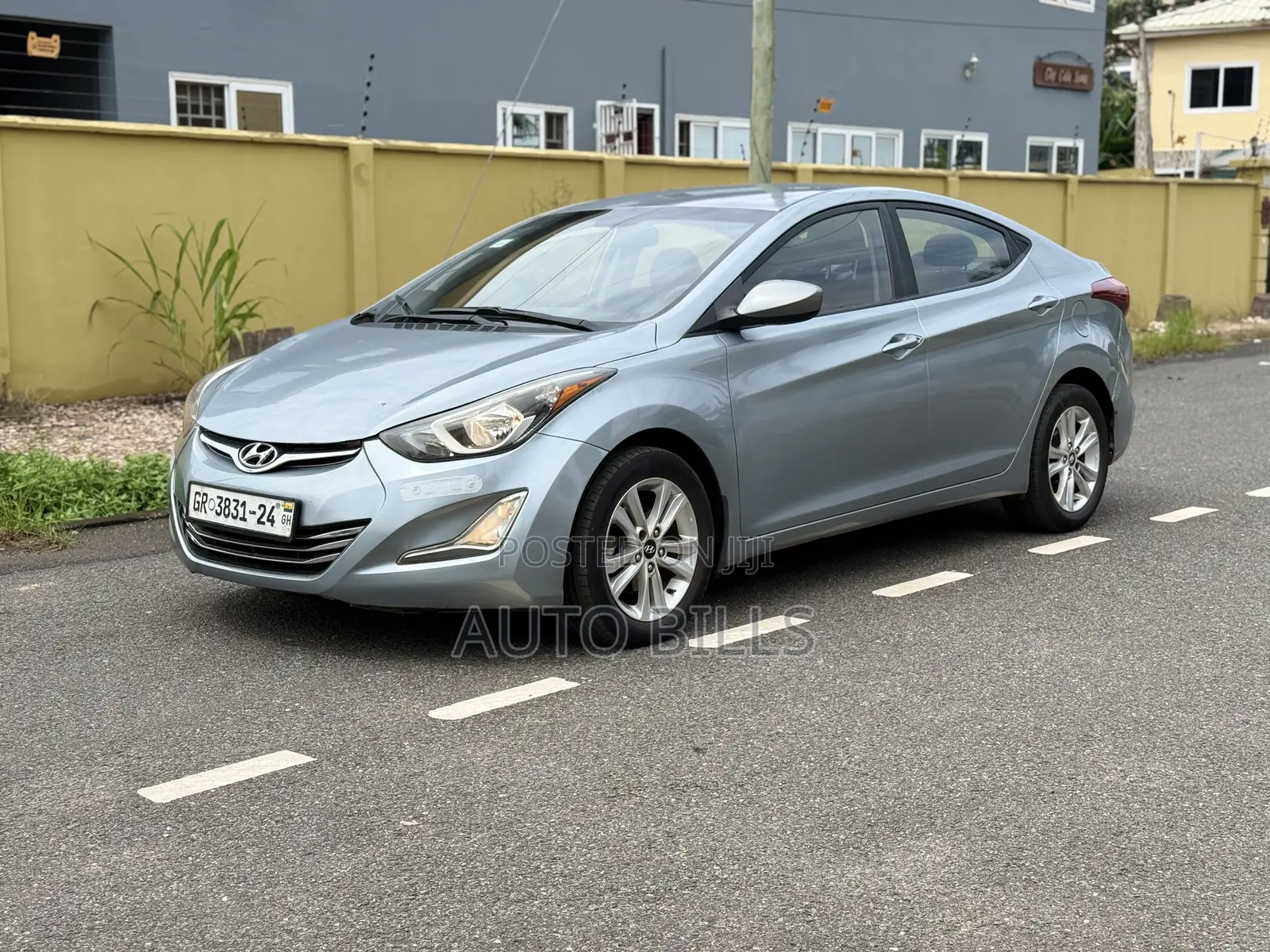 Hyundai Elantra SE Sedan FWD (1.8L 4cyl 6M) 2016