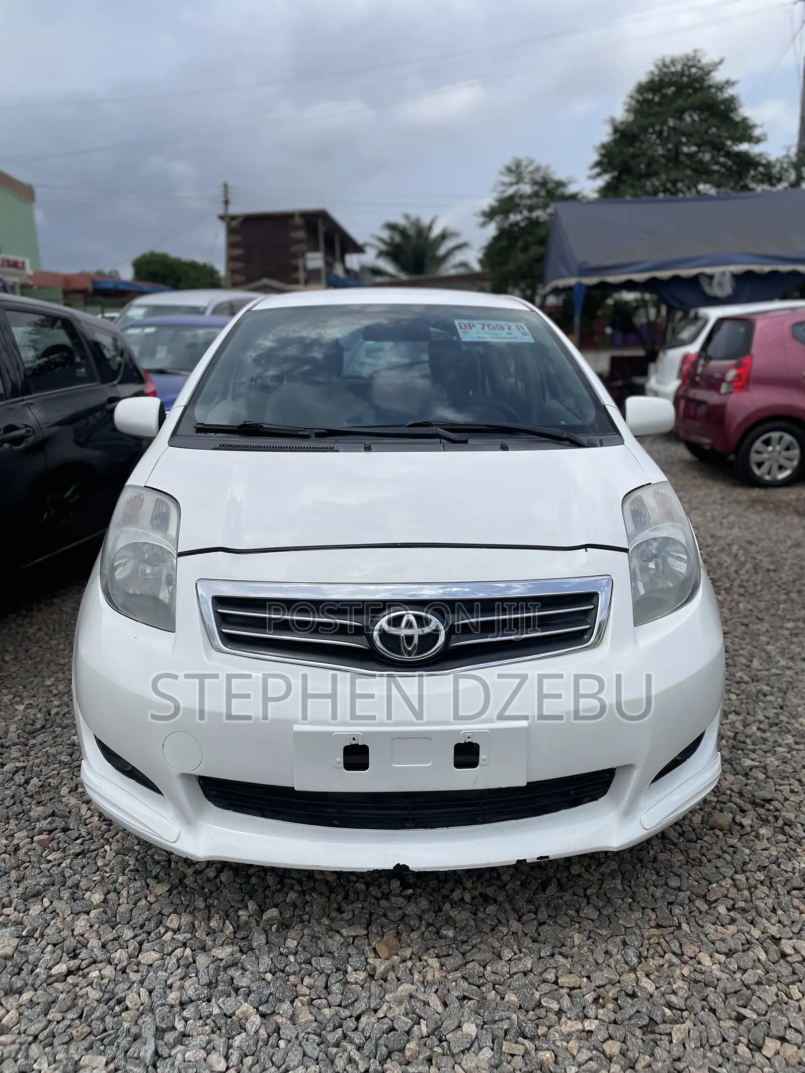 Toyota Yaris SE Hatchback 5dr 2013 White
