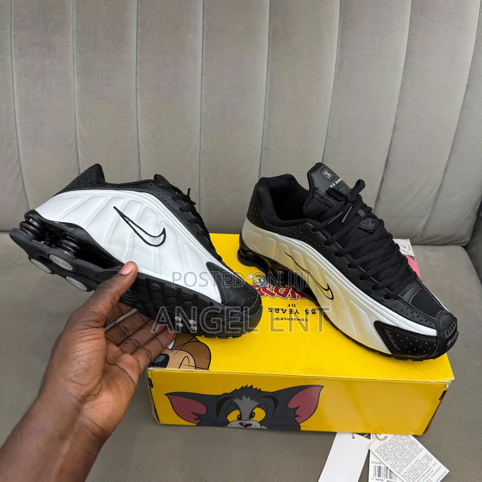 Nike Shox R4 Sneakers Available(Location: Adum Kumasi)