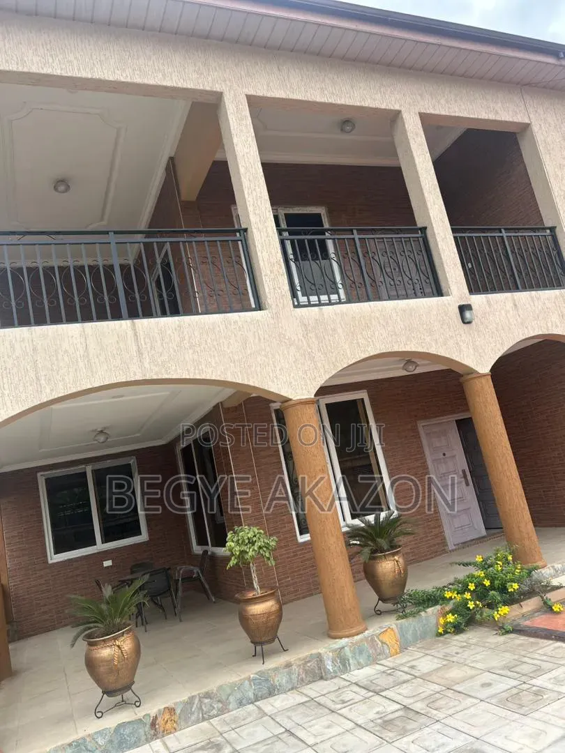 Furnished 4bdrm Apartment in Begye, Tseaddo for rent