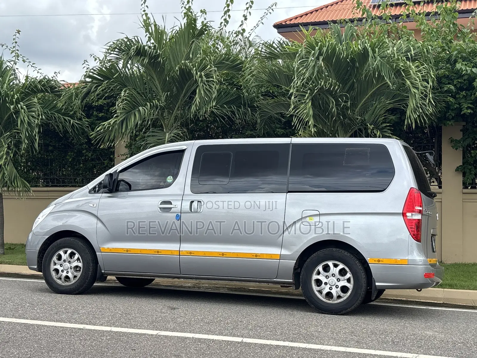 Hyundai H1 2015 Silver