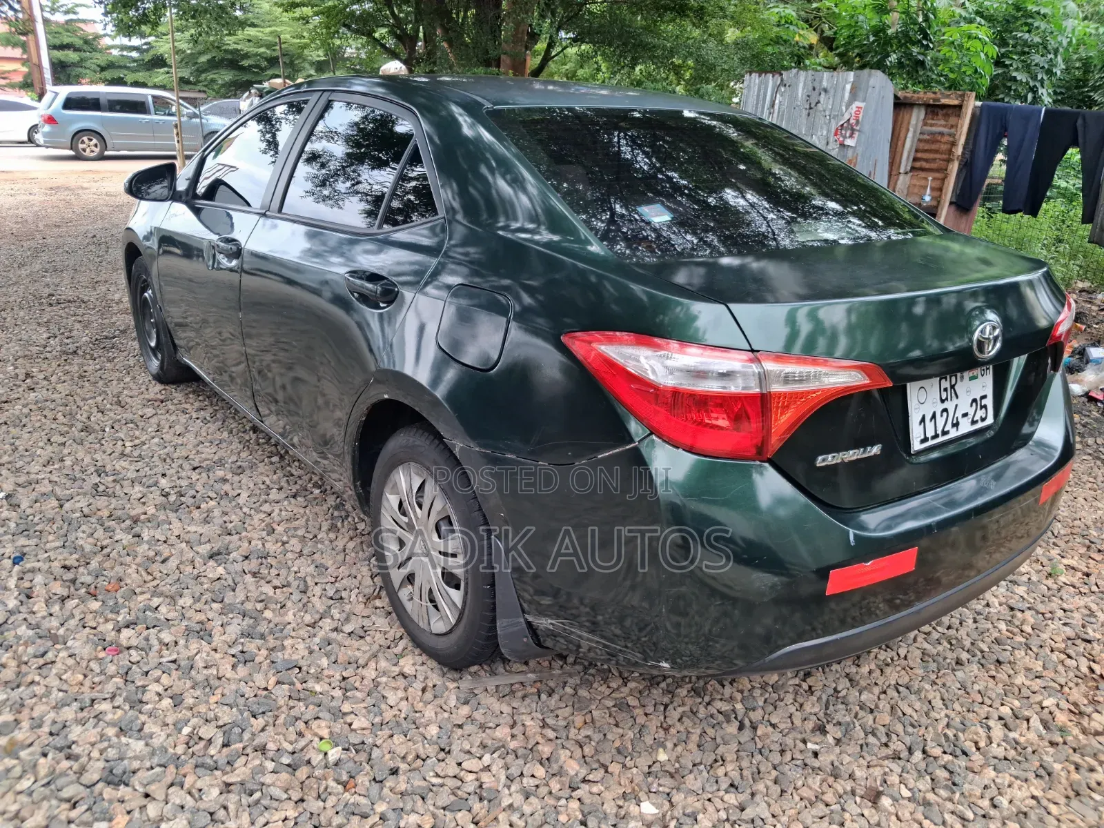 Toyota Corolla LE Plus 4dr Sedan (1.8L 4cyl CVT) 2015 Green