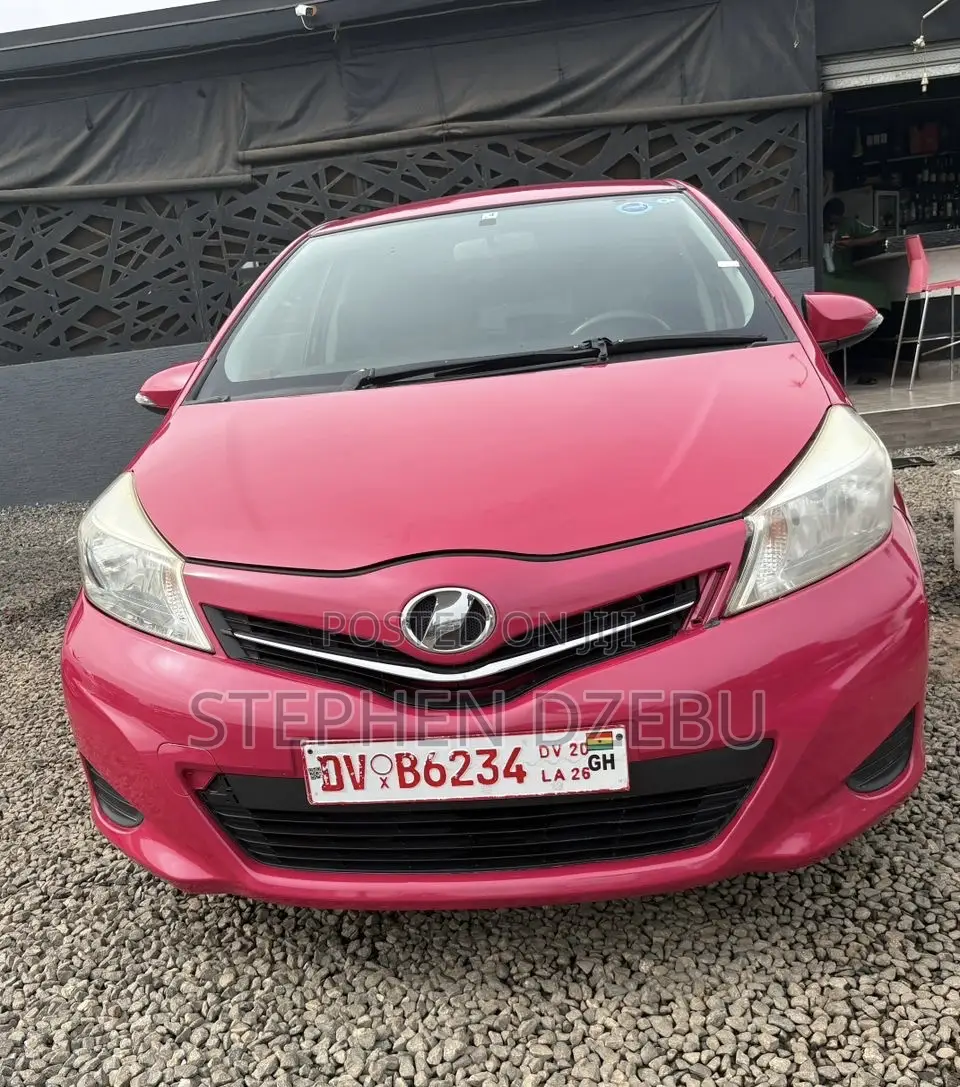 Toyota Vitz 1.3 FWD 5dr 2013 Pink