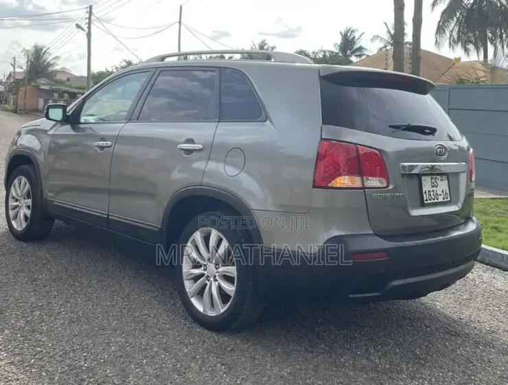Kia Sorento 2011 Gray