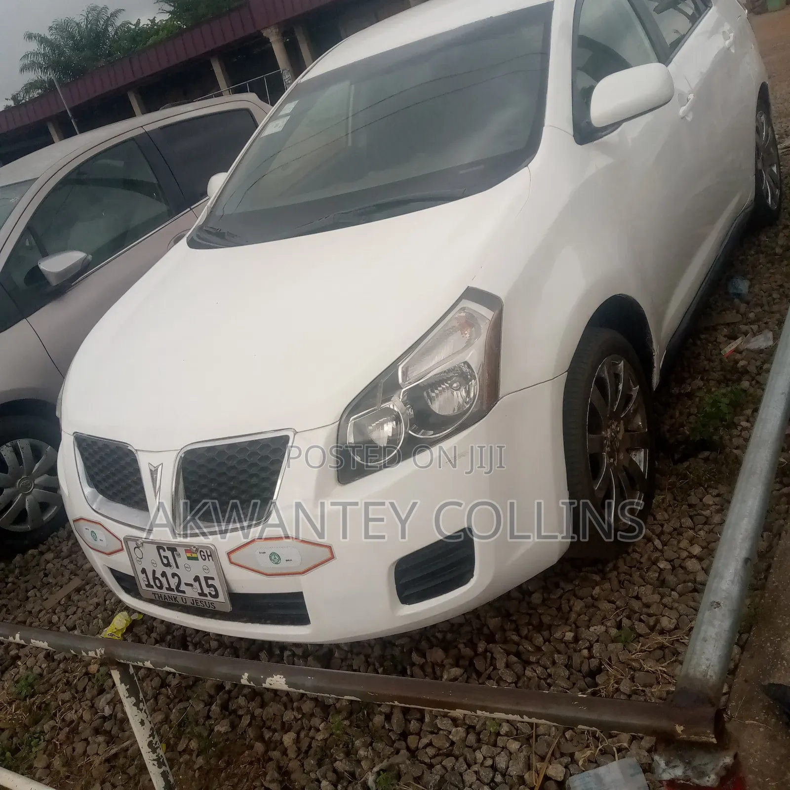 Pontiac Vibe 2010 White