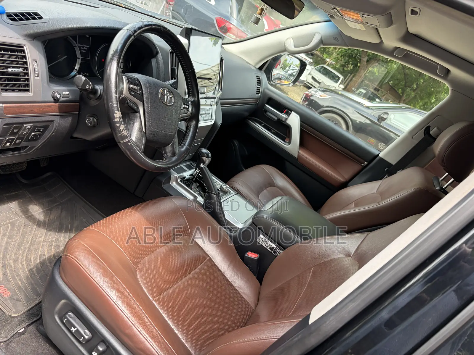 Toyota Land Cruiser 5.7 V8 VX-S 2021 Black