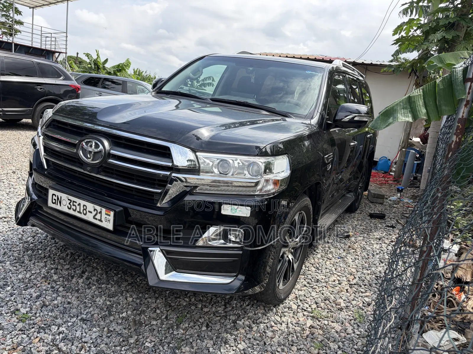 Toyota Land Cruiser 5.7 V8 VX-S 2021 Black
