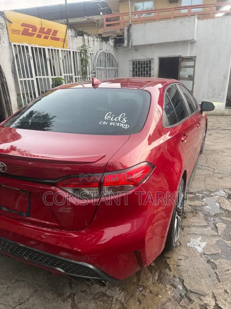 Toyota Corolla SE 2020 Red