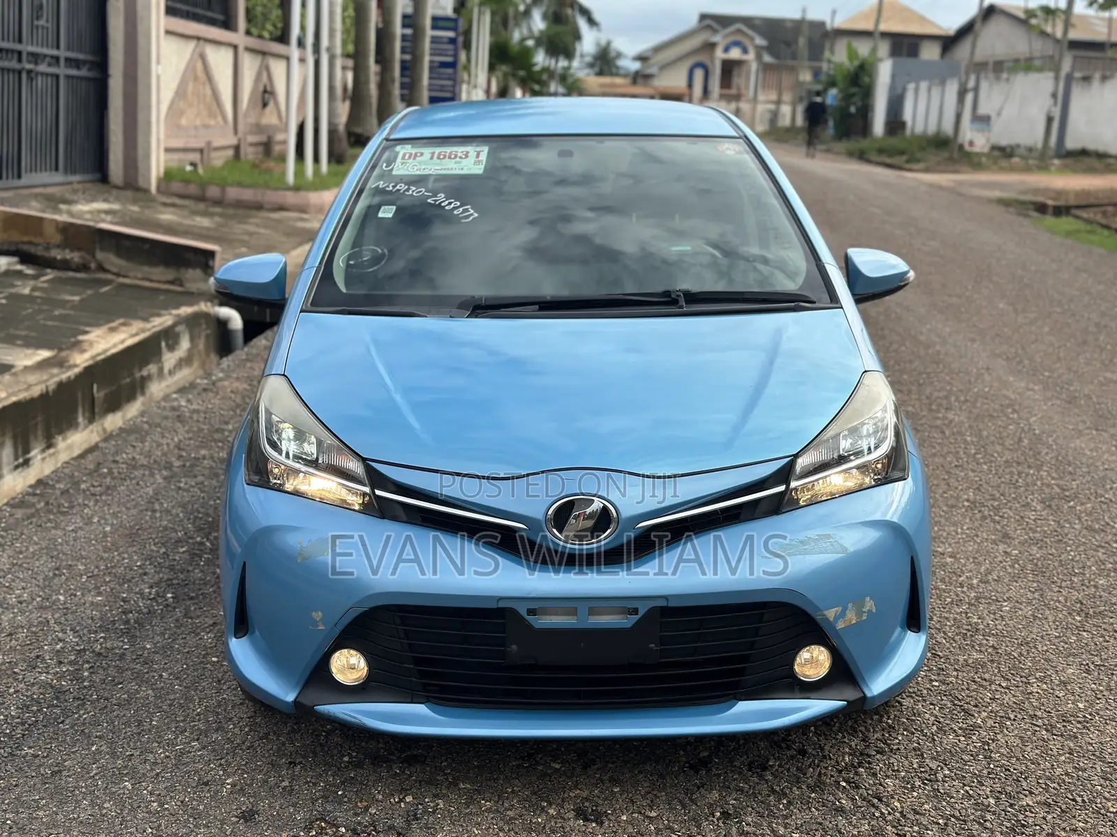 Toyota Vitz 1.3 FWD 3dr 2014