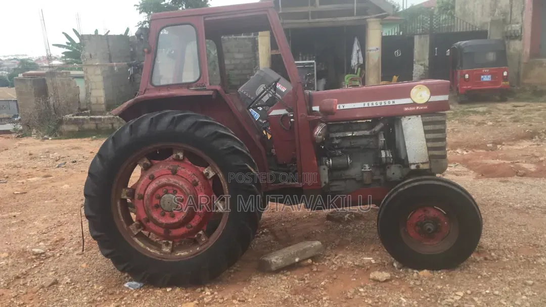 Massey Ferguson 165