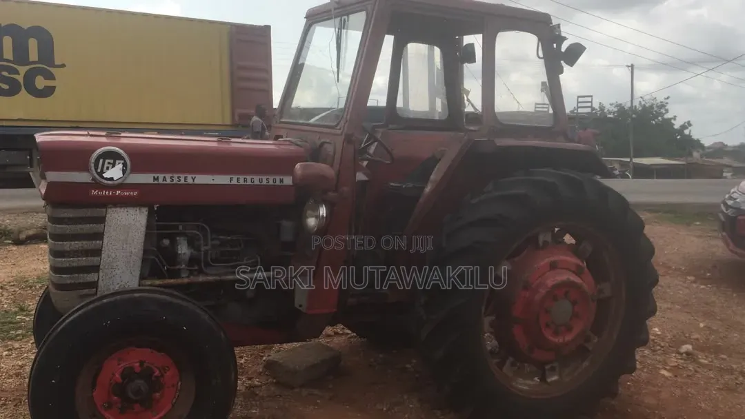 Massey Ferguson 165
