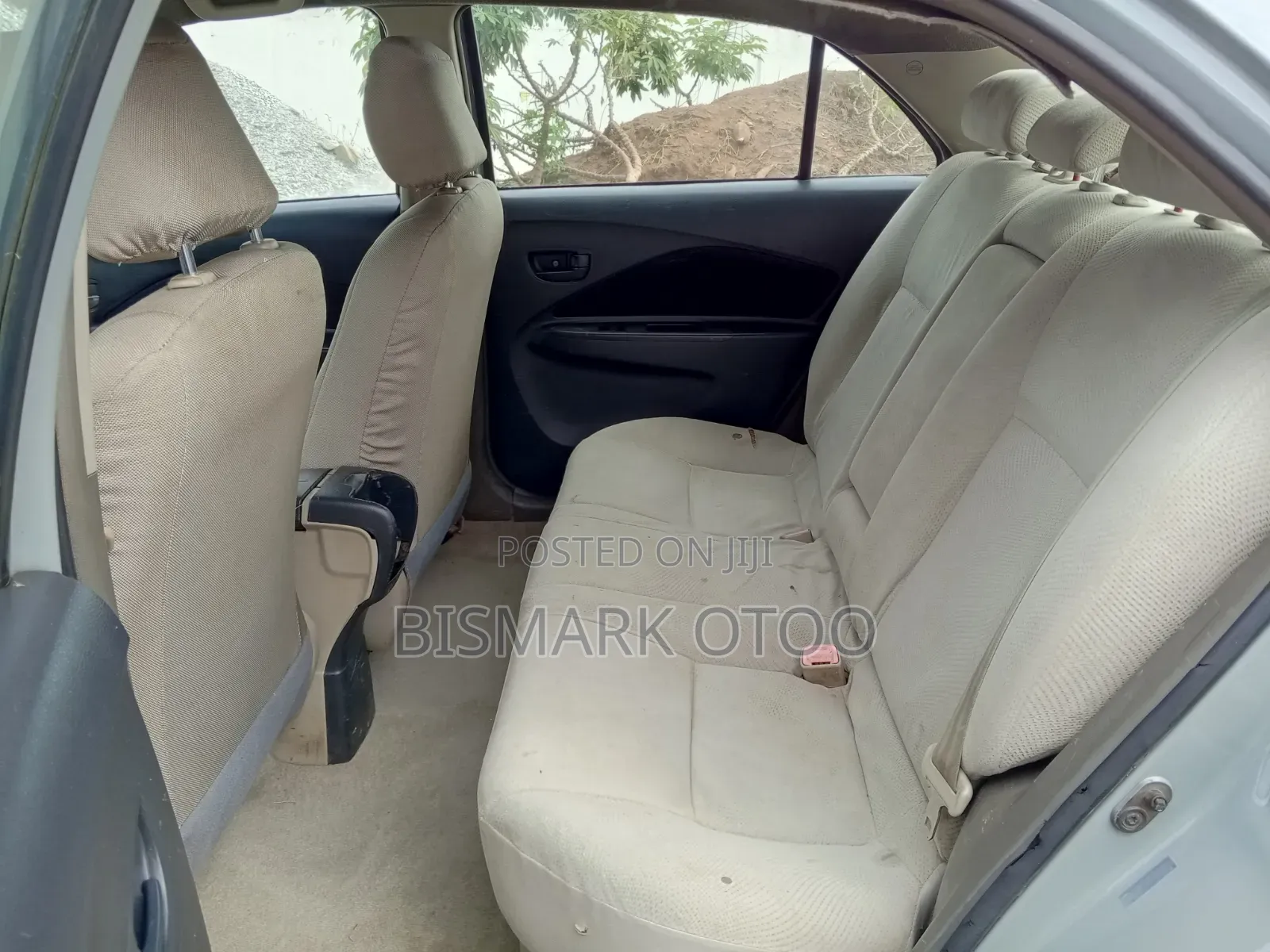 Toyota Yaris 2010 Gray