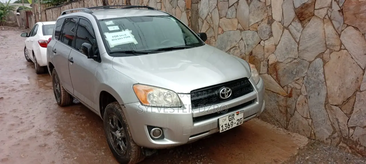 Toyota RAV4 2012 Silver