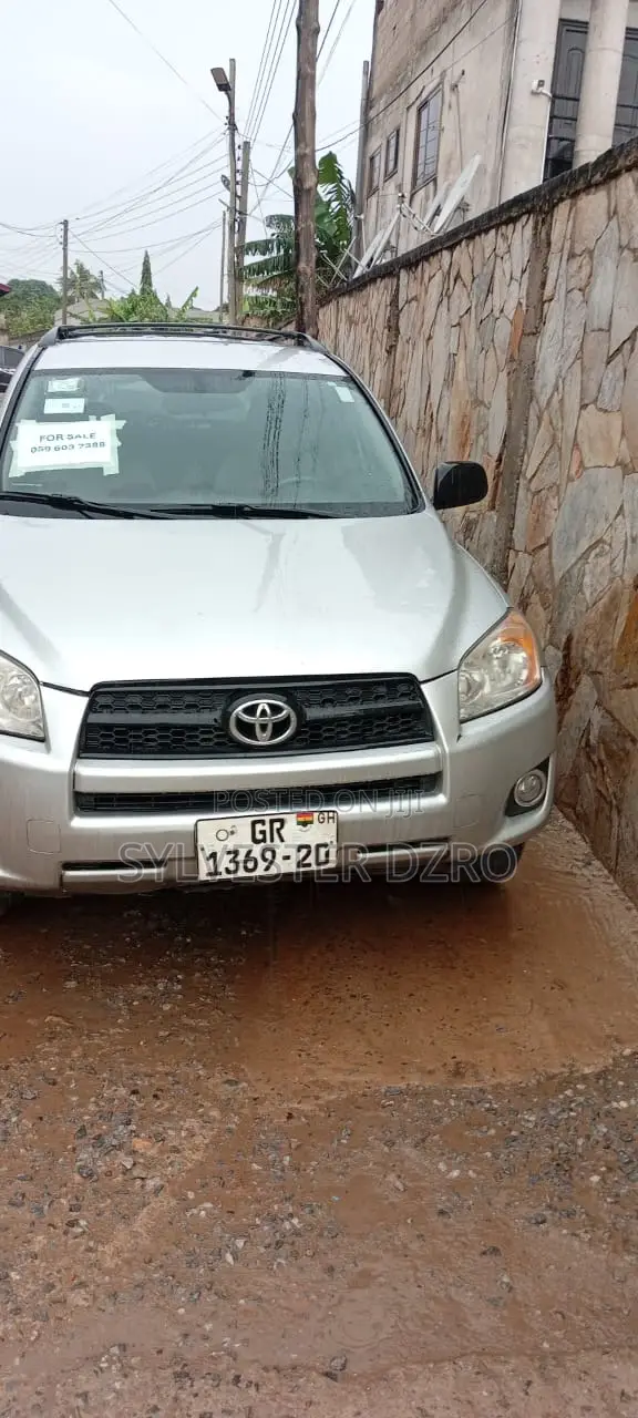 Toyota RAV4 2012 Silver