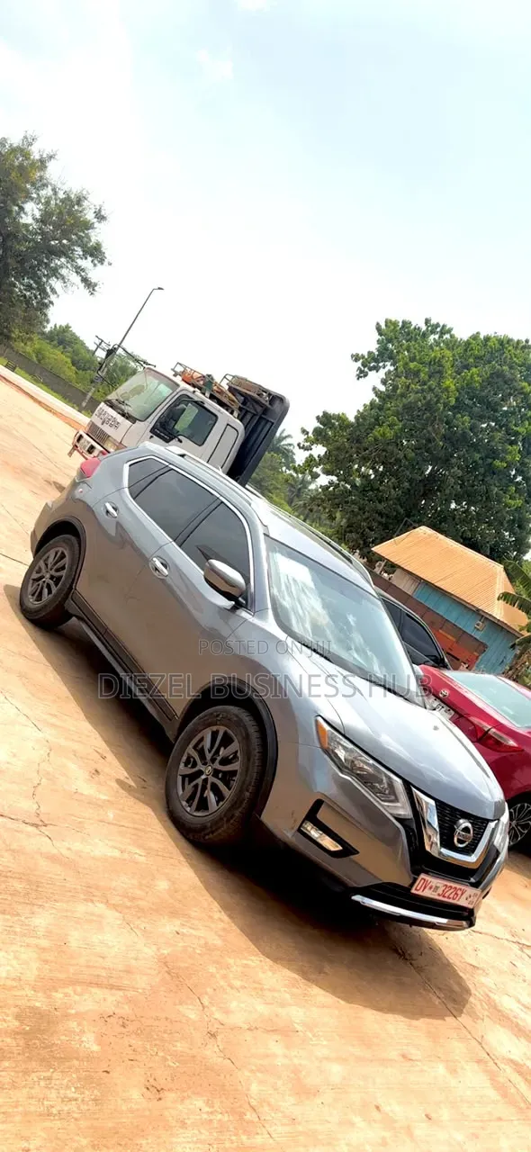 Nissan Rogue 2024 Gray