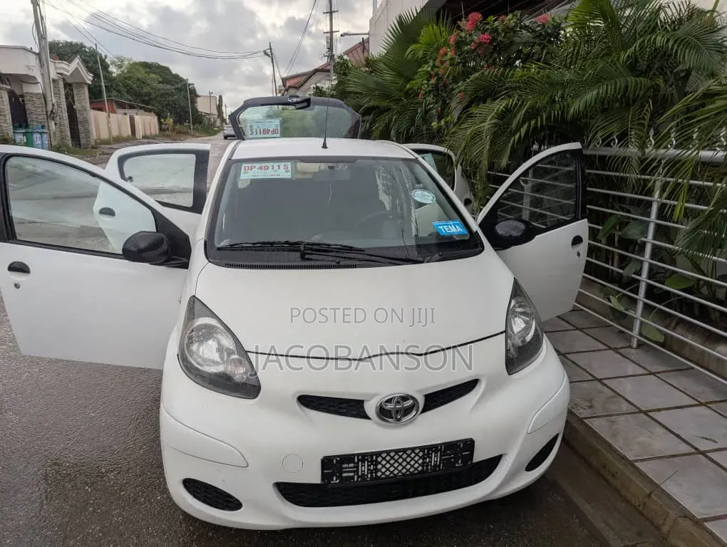 Toyota Aygo 2013 White