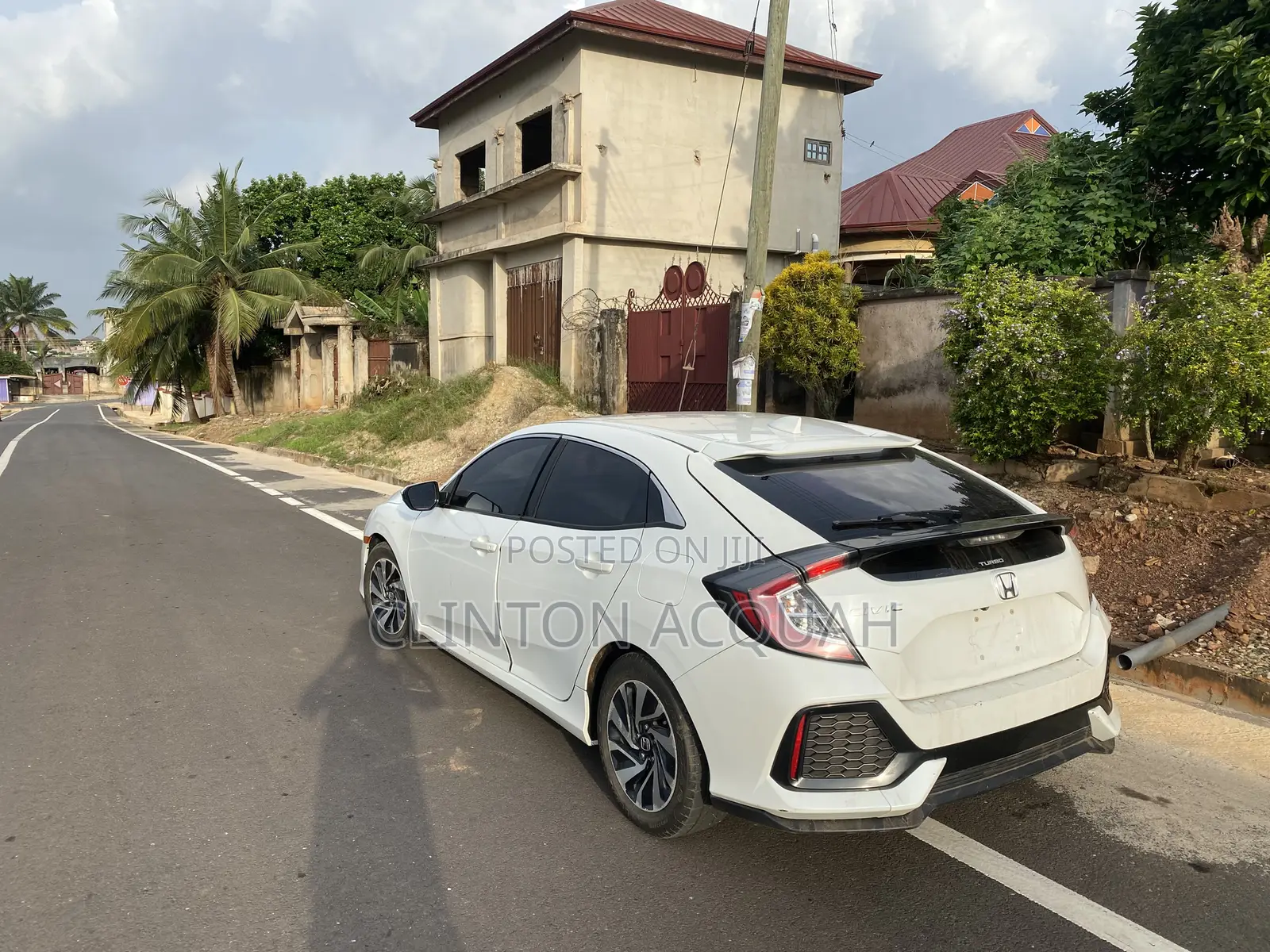 Honda Civic EX 4dr Hatchback (1.5L 4cyl) 2017 White