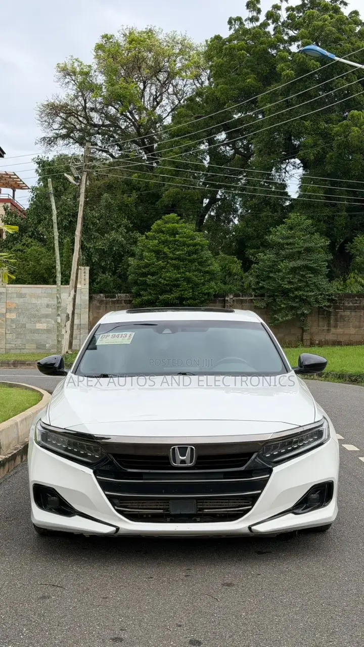 Honda Accord Sport 2.0T 2021 White