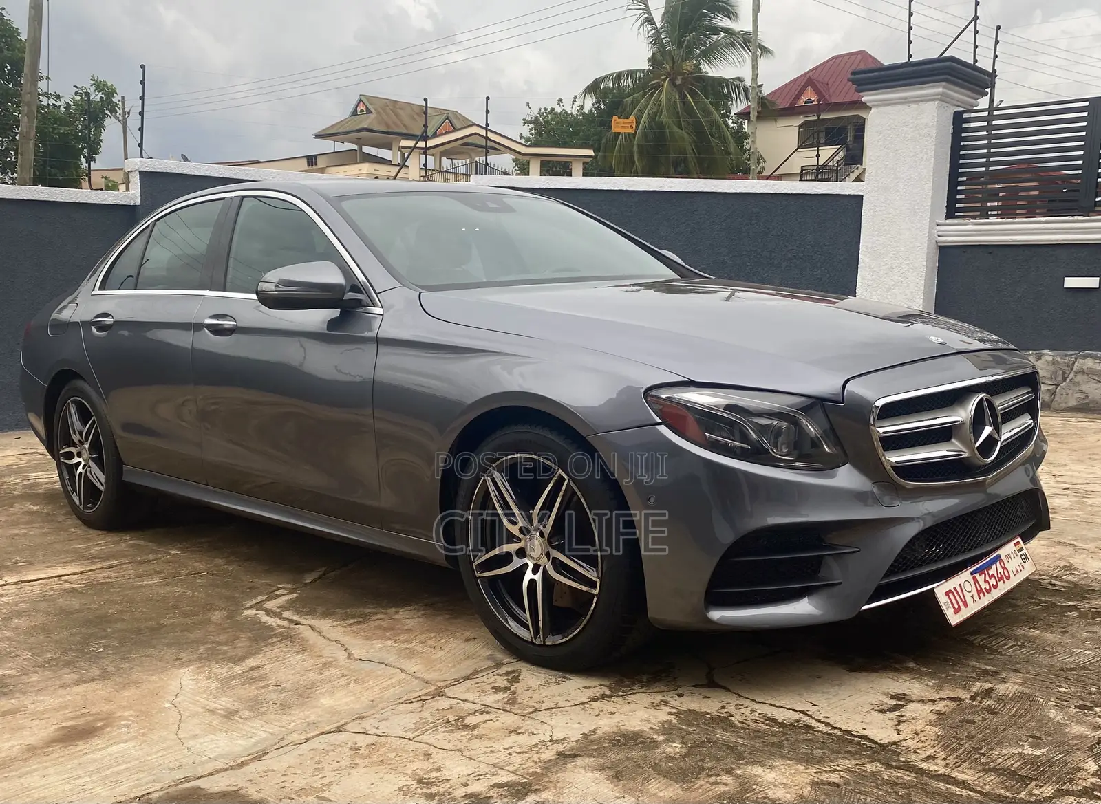 Mercedes-Benz E300 4Matic AWD Sedan (2.0L 4cyl 9A) 2017 Gray
